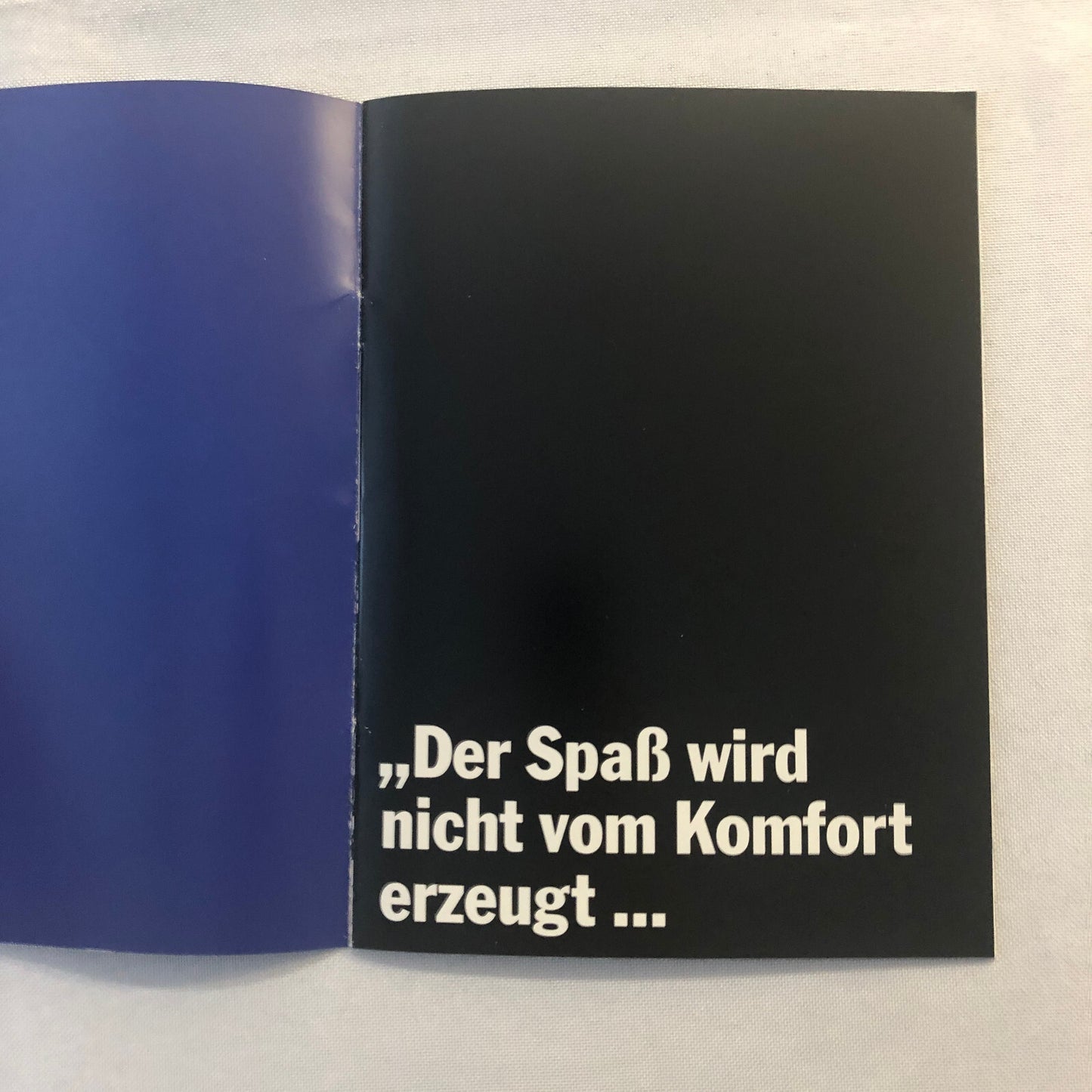 1993 1994 Porsche 911 928 968 Sales Brochure Catalog GERMAN Text