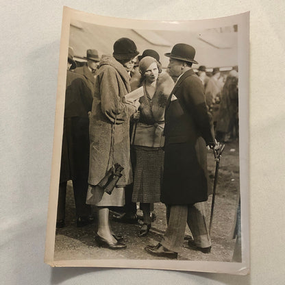 Press Photo Photograph Lincolnshire Horse Racing Spectators in Paddock 1933
