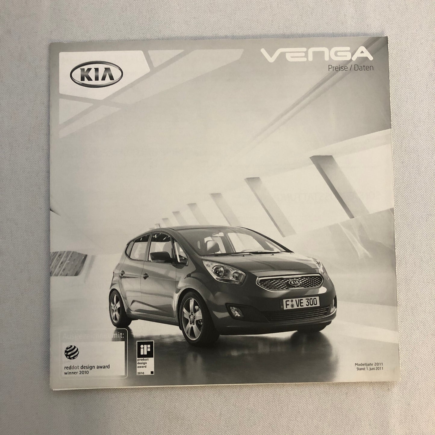 2011 Kia Venga Car Sales Brochure Catalog with Price List GERMAN Market