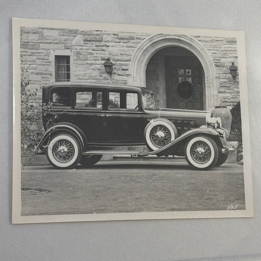 1932 Oldsmobile Deluxe Sedan Car Automobile Vintage Image Modern Print