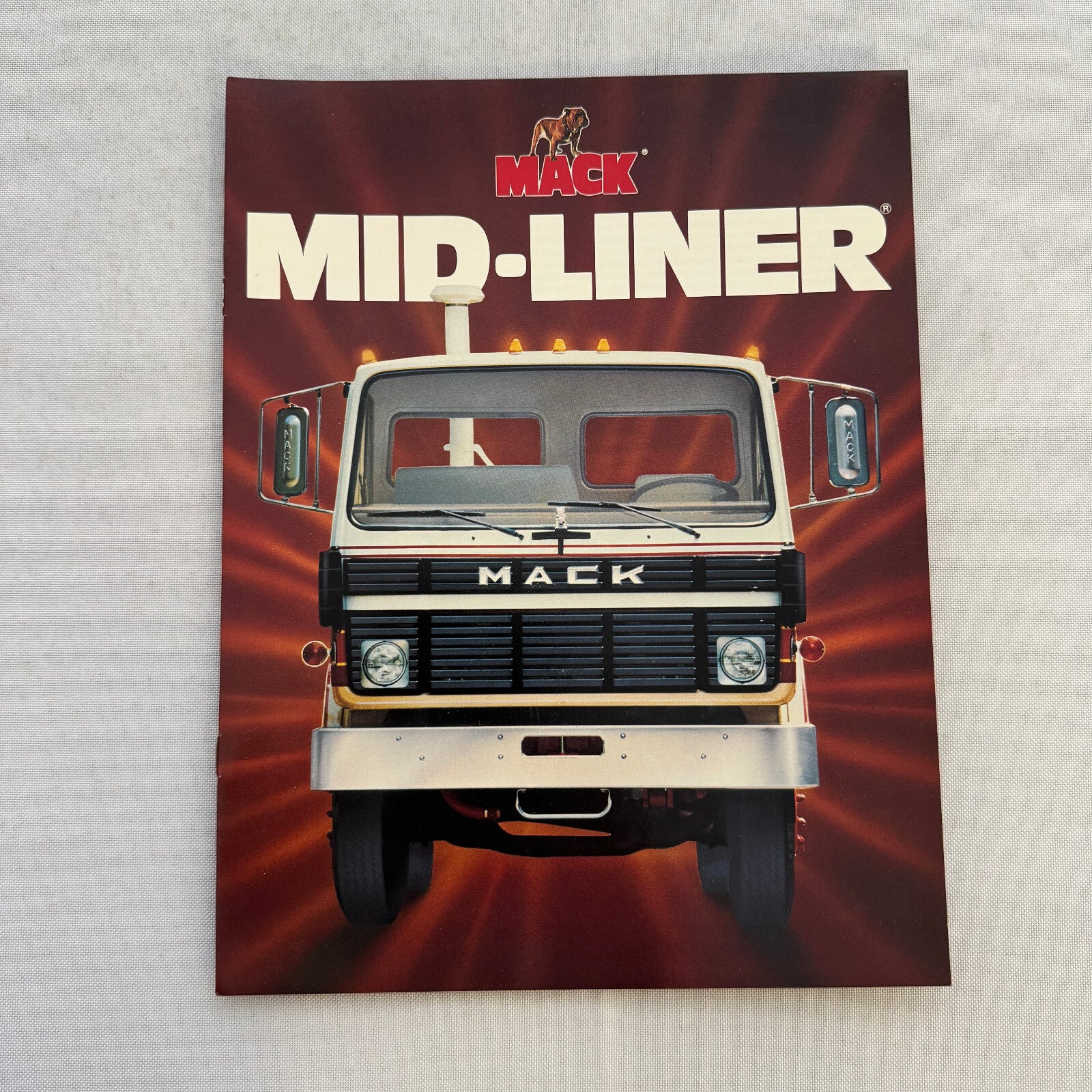 Mack Midliner Tractor Truck Sales Brochure Catalog MS200P MS300P MS300T
