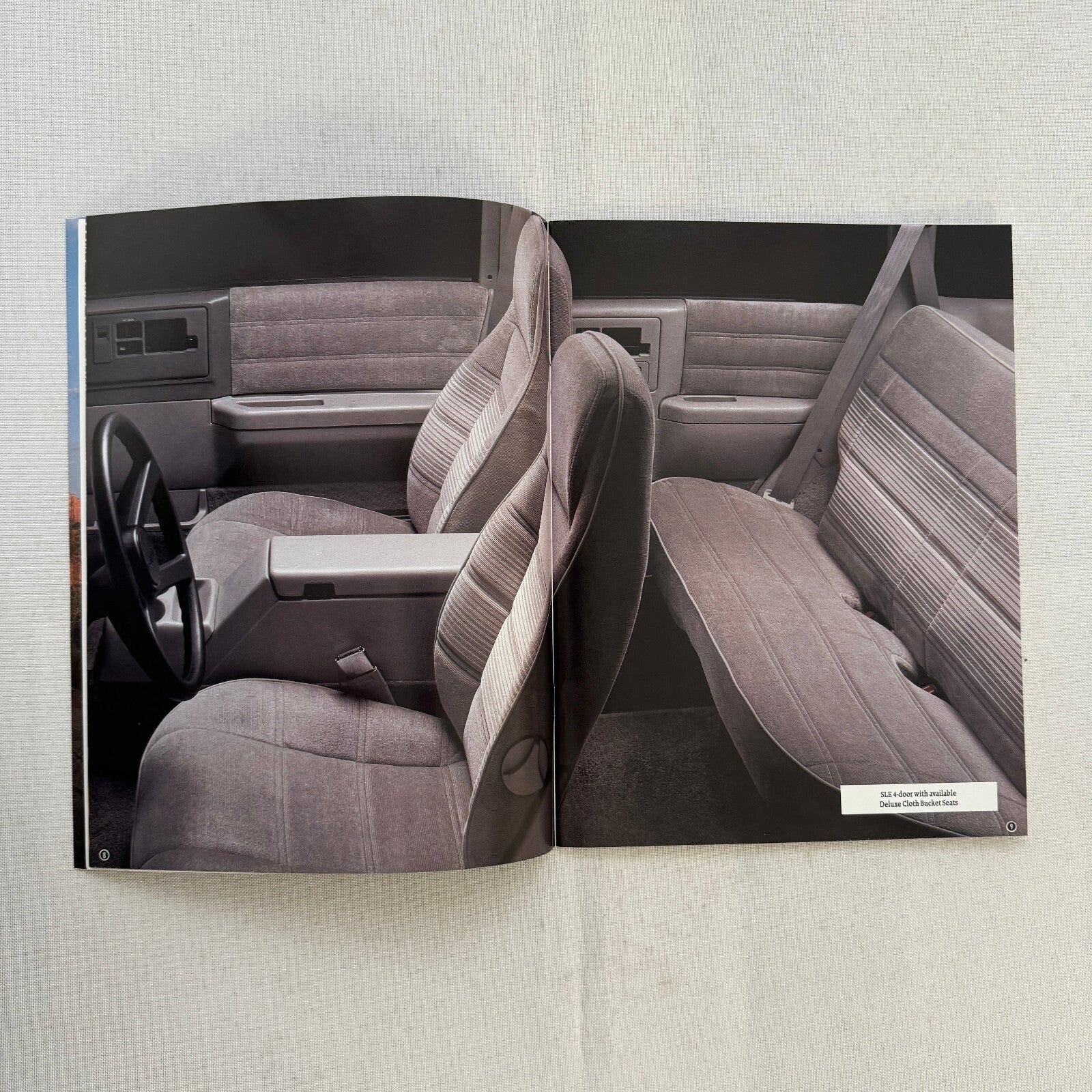 1993 GMC Truck Sales Brochure Catalog Jimmy Yukon Suburban