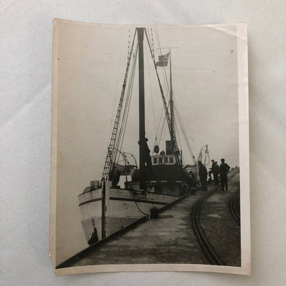 Press Photo Photograph Arctic Exploration Ship Aberdeen Cambridge University