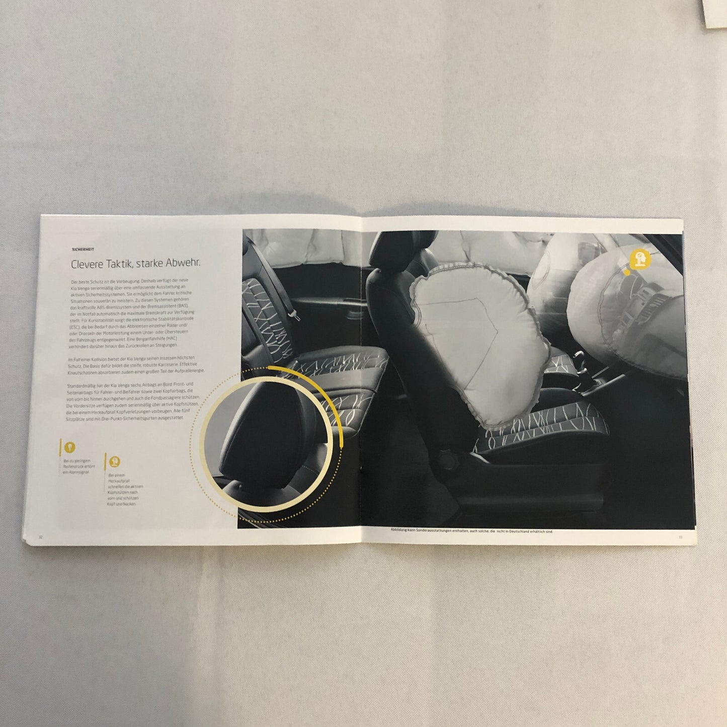 2010 Kia Venga Car Sales Brochure Catalog with Price List GERMAN Market