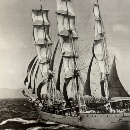 Louis de Rochemont Windjammer Movie Press Photo Photograph Cinerama 1971 Film