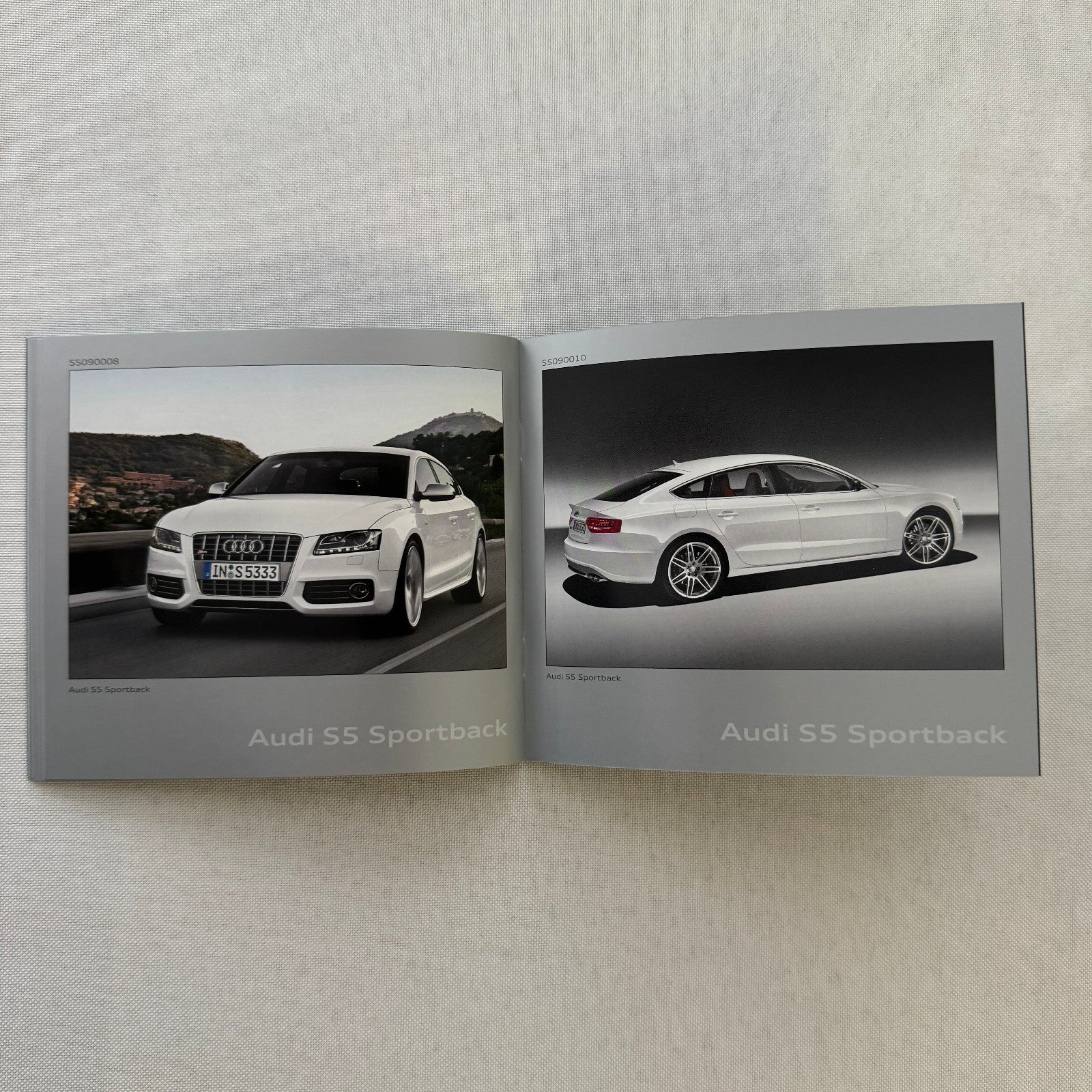 2009 Audi Factory Press Kit Photo CD Brochure Audi R8 Spyder S5 Sportback