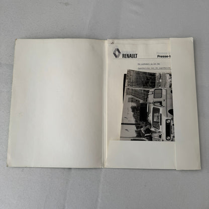 1980 Renault Press Kit Le Car Van Vagabund Renault ELF 20 Racing Car GERMAN
