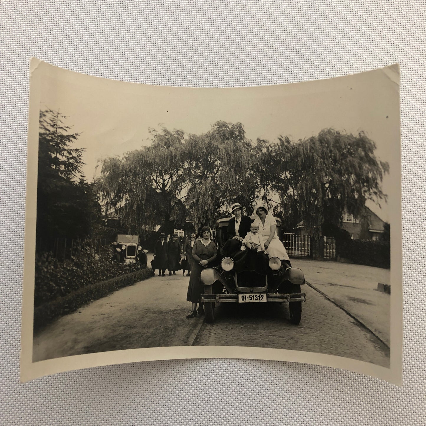 Vintage Photo Photograph Lot People with Anique Car Automobile AL22SM1