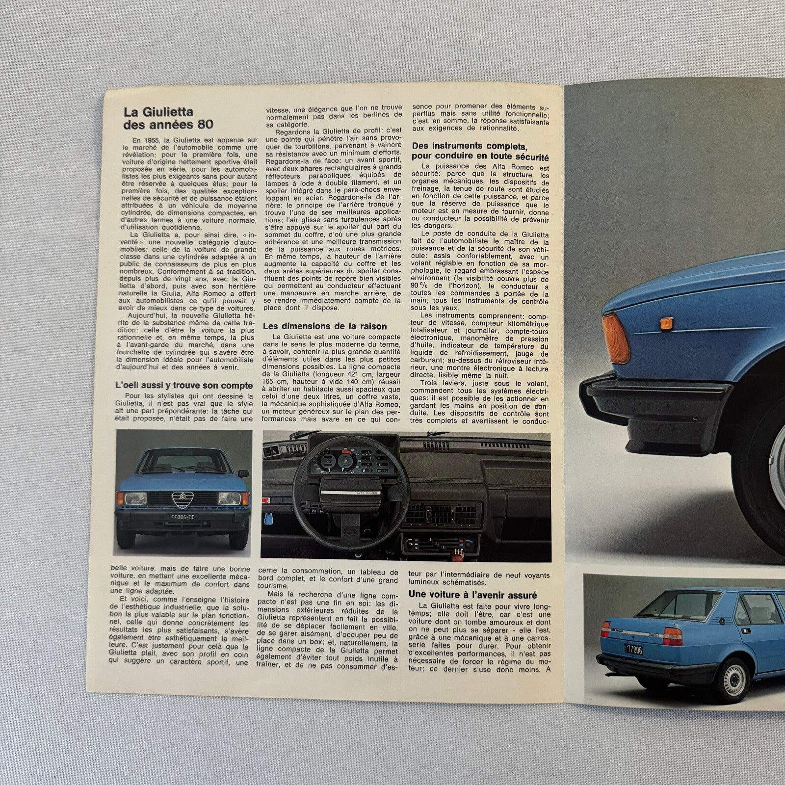 Alfa Romeo Giulietta Car Sales Brochure Catalog Advertising FRENCH