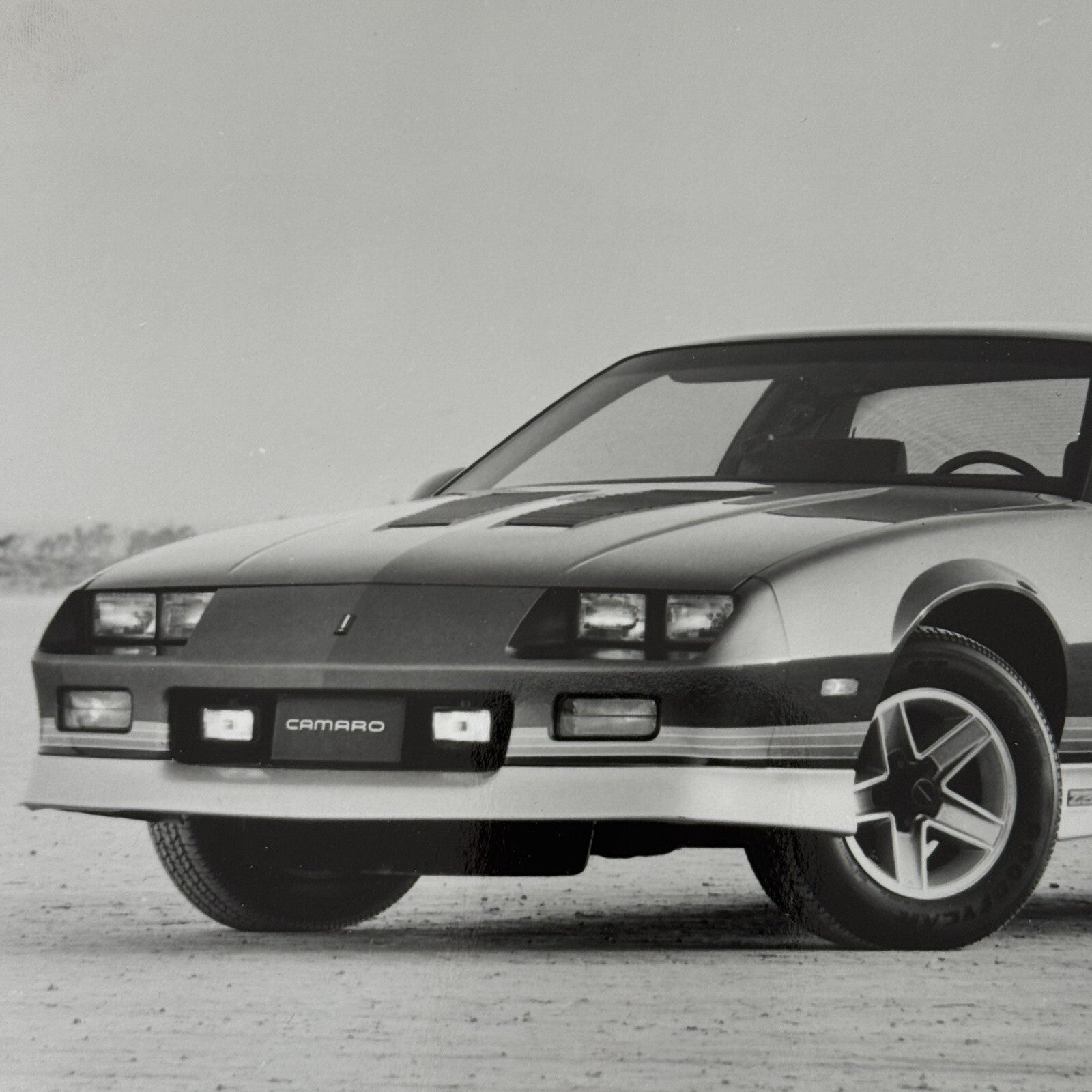 1987 Chevrolet Camaro Z28 Factory Press Publicity Photo Photograph Chevy Z-28