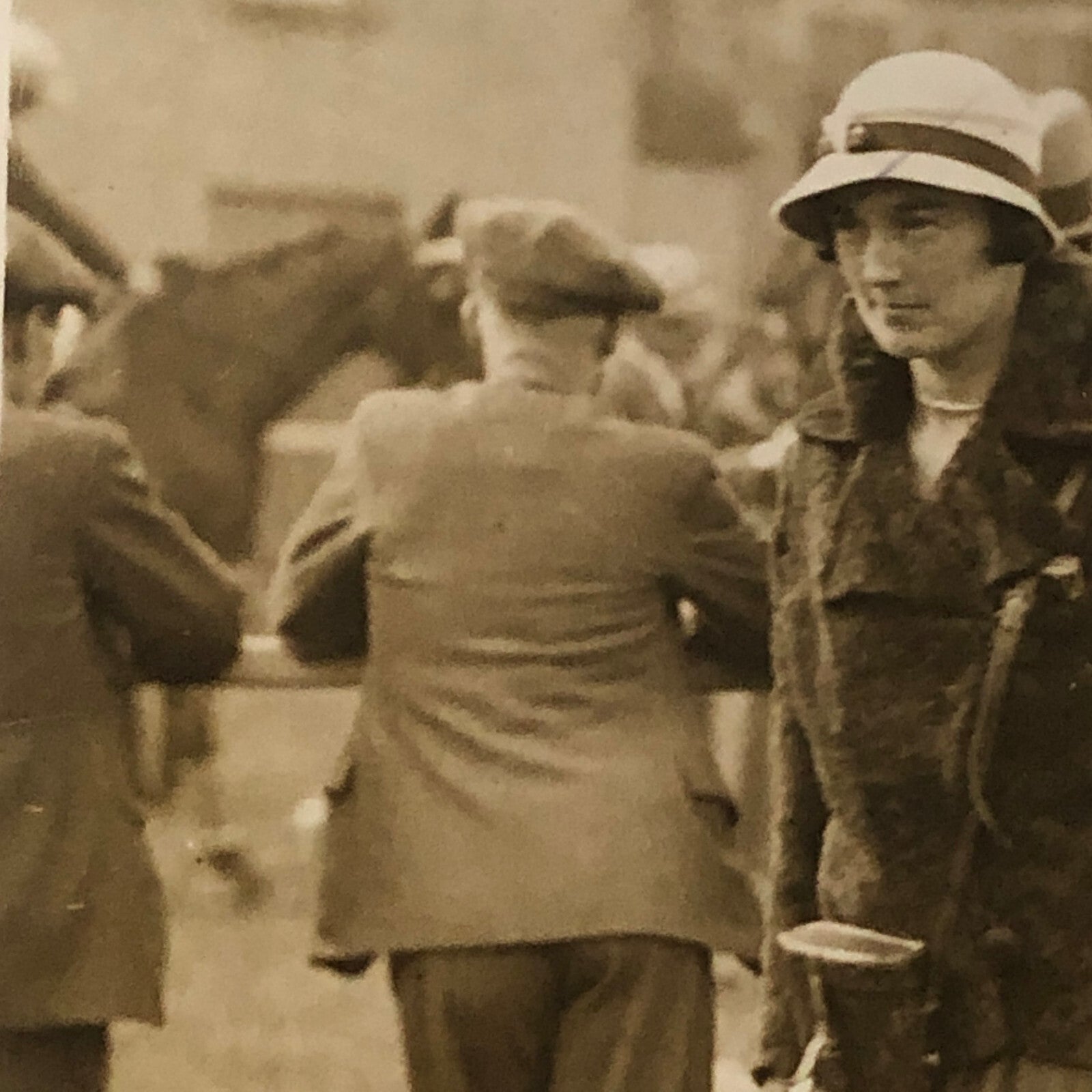 Press Photo Photograph Ladies at Horse Racing Edinburgh 1933 Underwood Photo