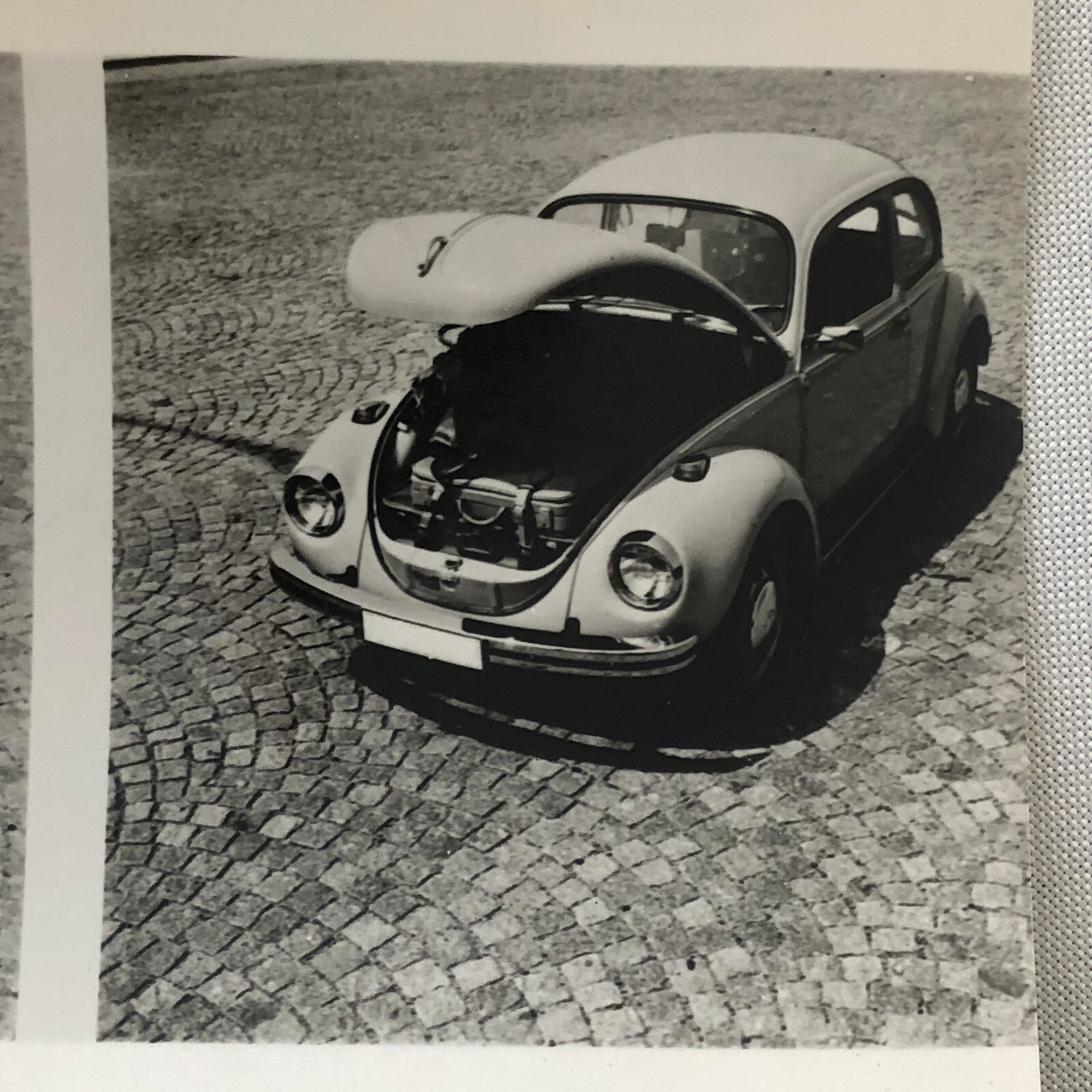 Vintage Volkswagen VW Beetle Factory Press Photo Photograph Print 1970