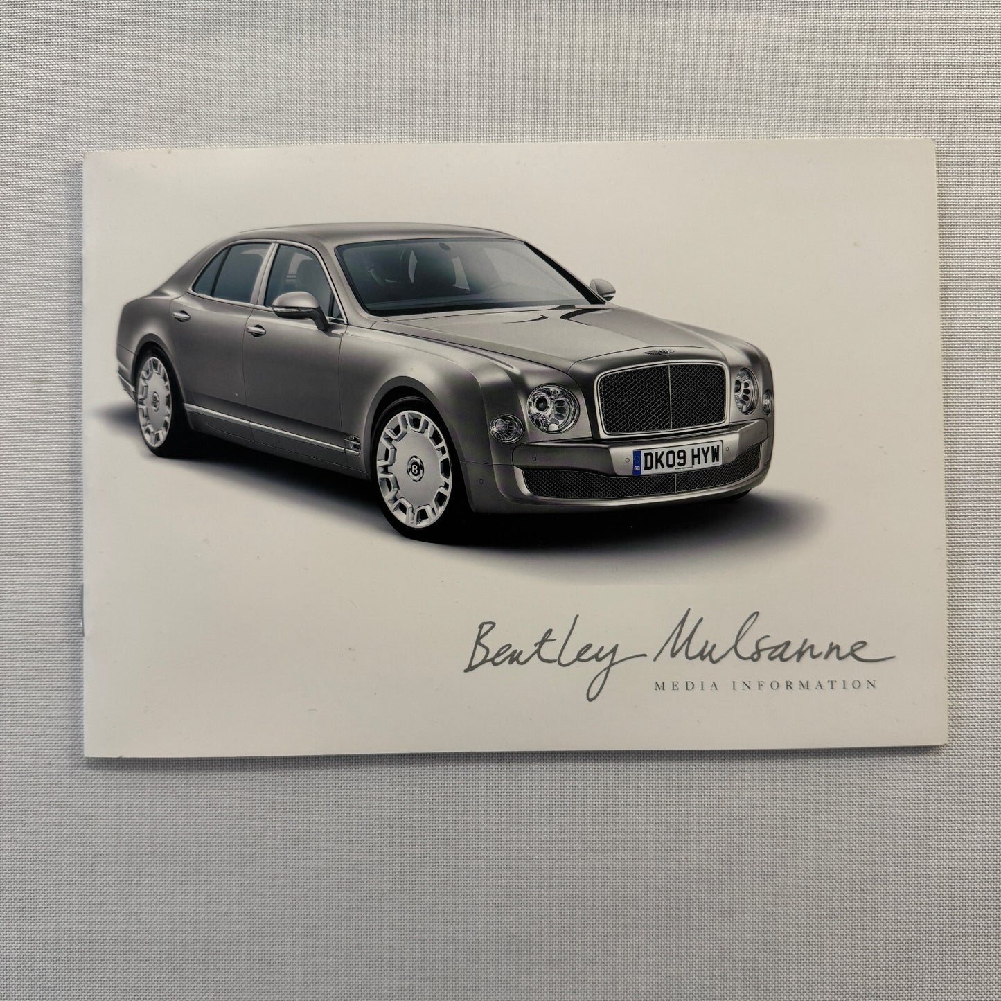 Bentley Mulsanne Car Press KIt Brochure with Photo CD