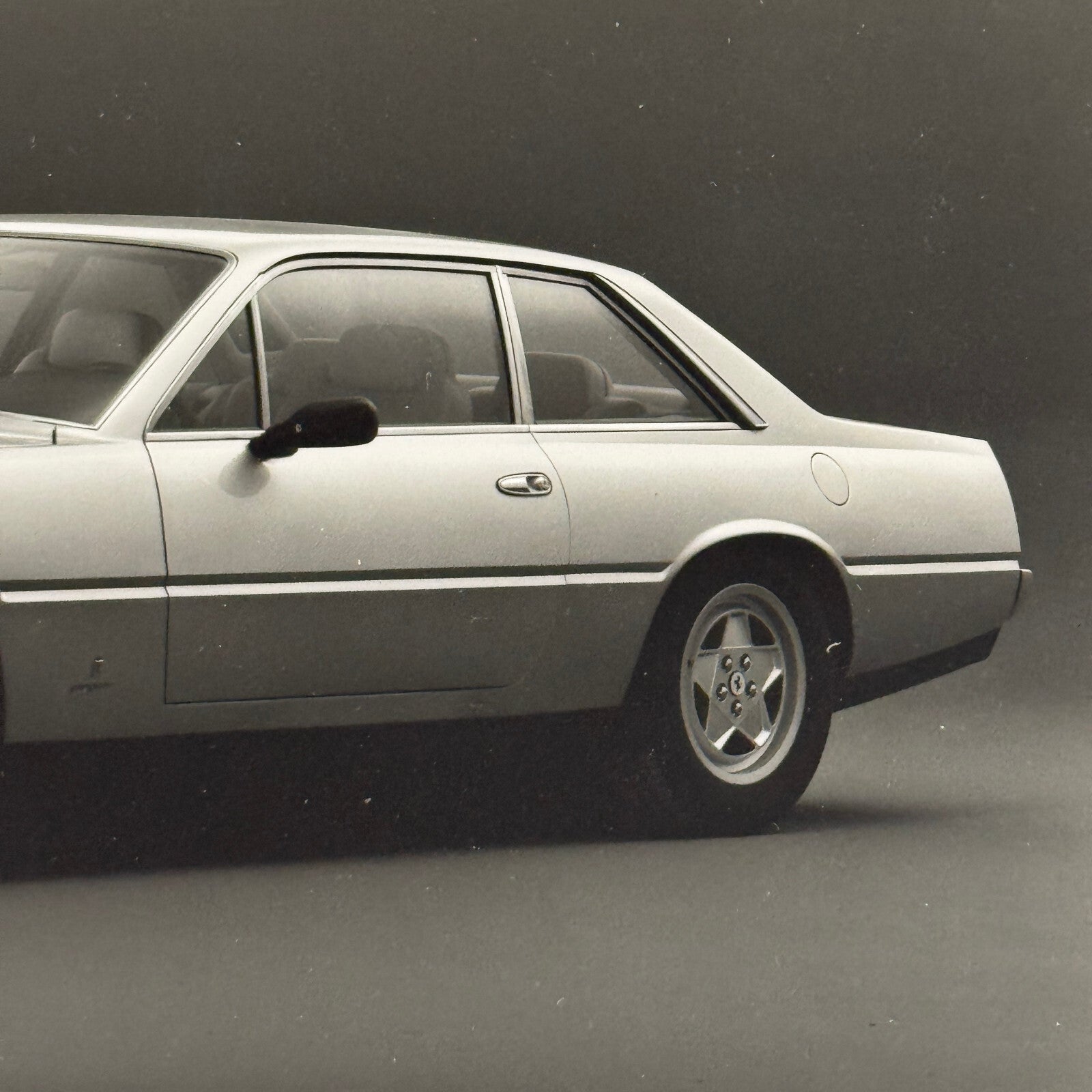 1985 Ferrari 412 Pininfarina Factory Press Photo Photograph Print