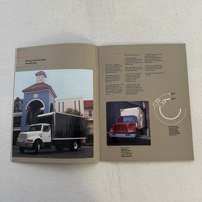International 4000 and 7000 Series Truck Sales Brochure Catalog Advertising