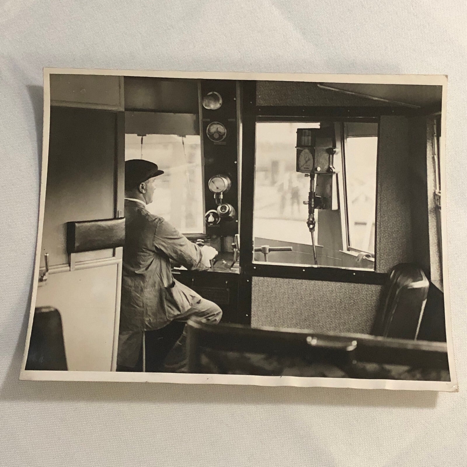 Press Photo Photograph Armstrong Whitworth Railbus Train London Streamline 1933