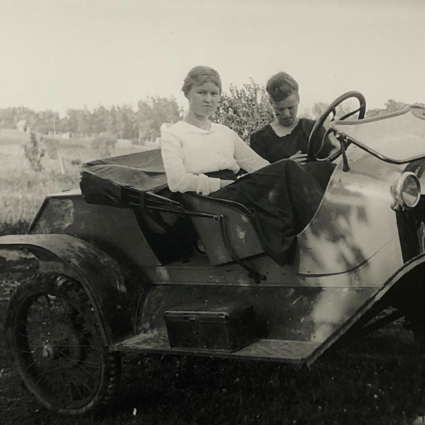 Vintage Early Car Autombile People Photo Photograph - Modern Era Print 