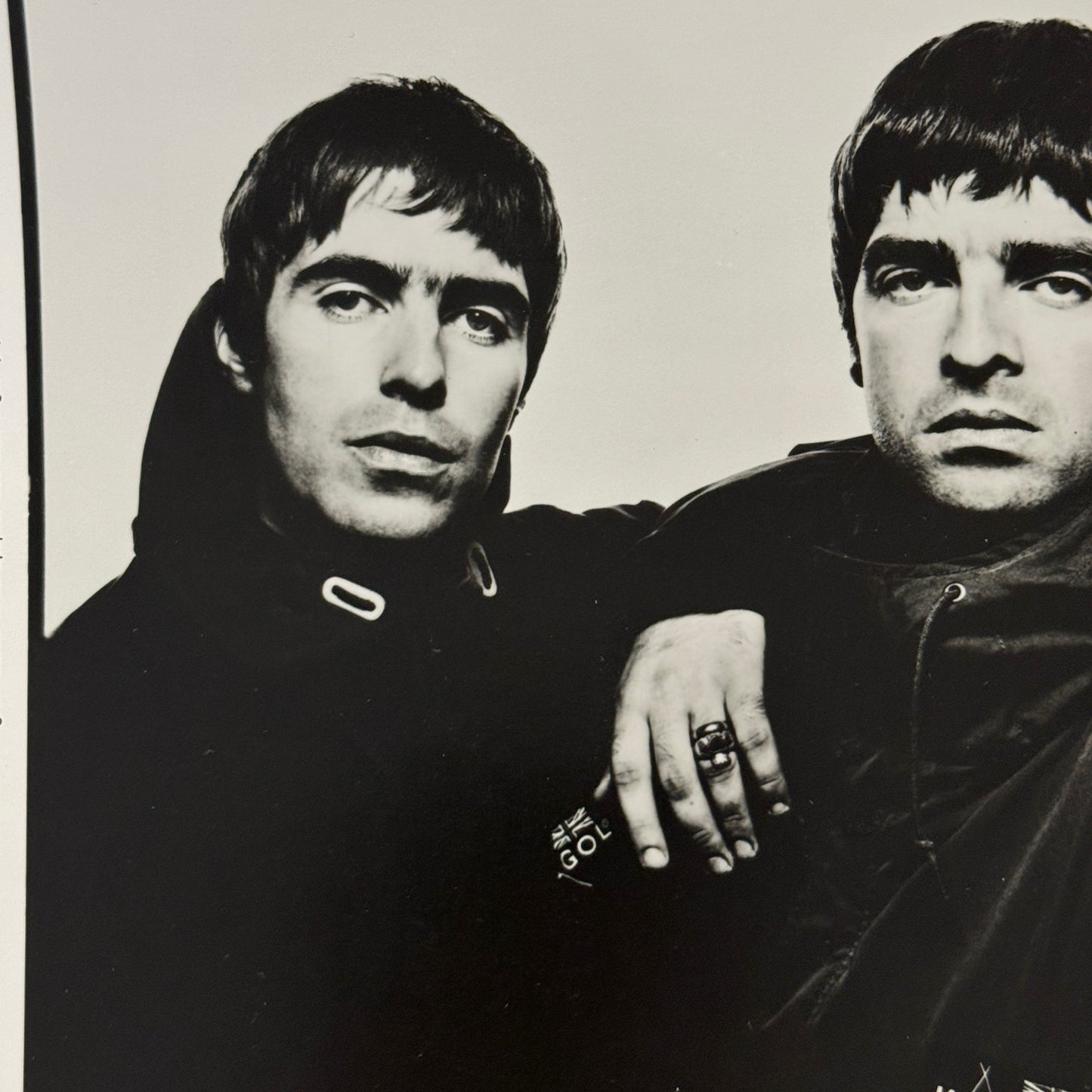 Oasis Publicity Press Photo Photograph Liam Gallagher Noel Gallagher 1997