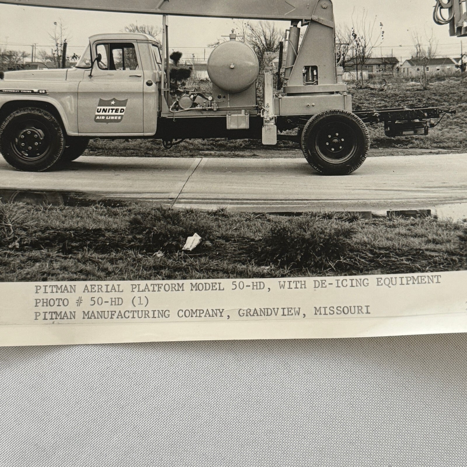 Vintage Chevrolet United Airlines De Icing Bucket Truck Photo Pitman Company