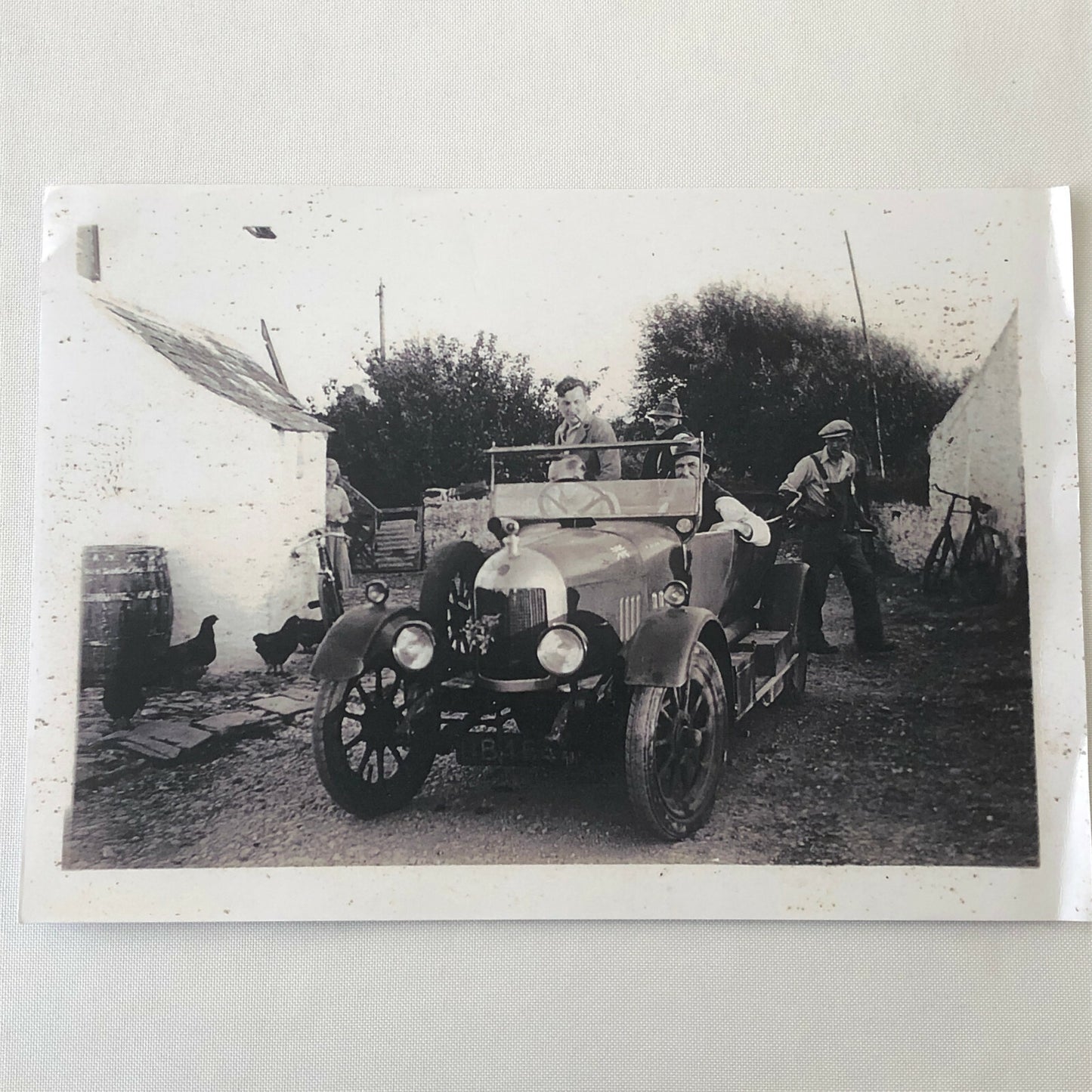 Lot of 7 Photo Photograph Prints - Vintage Car Autombile Esso Gas Station + 
