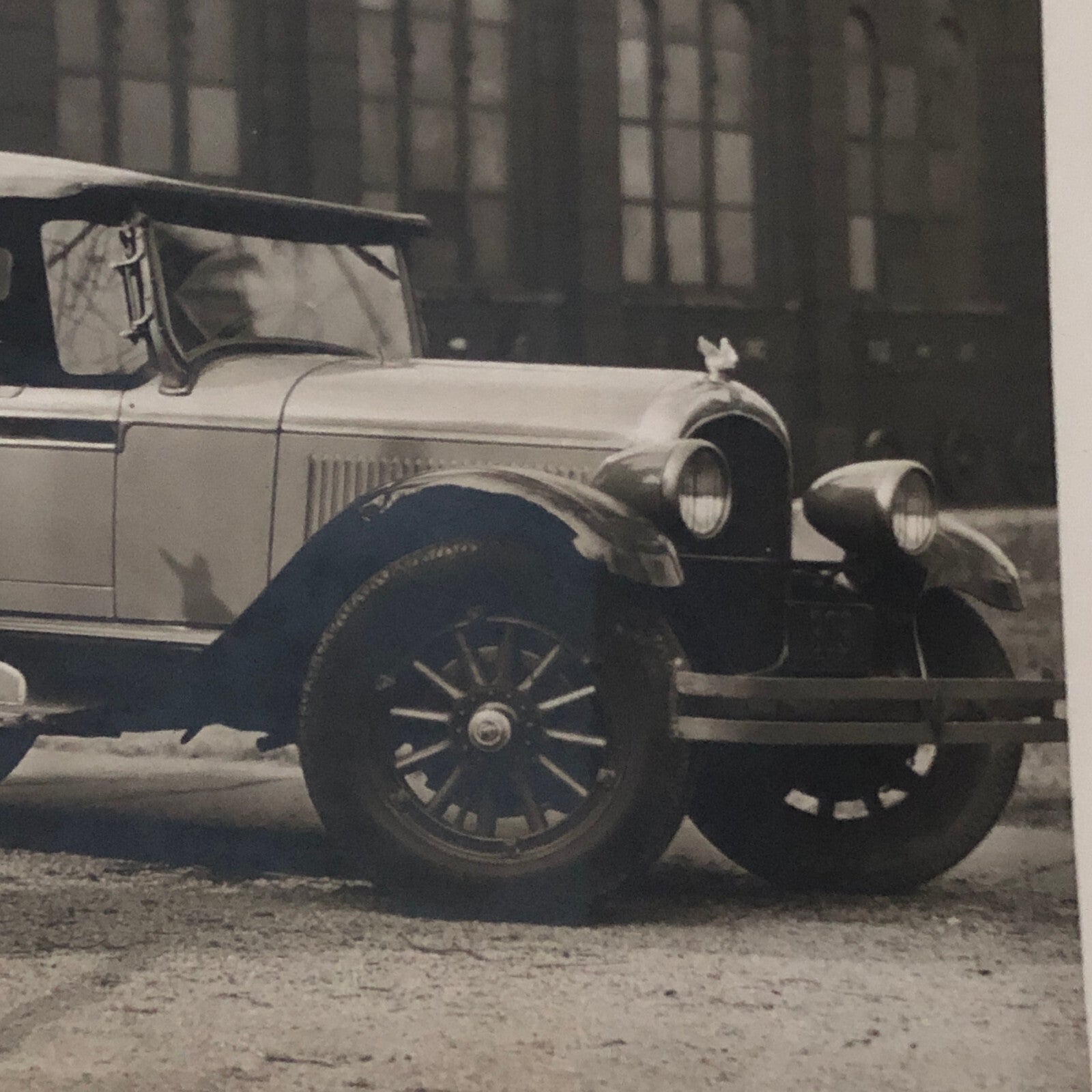 Press Photo Photograph Horse Carriage with Modern Car at Smithsonian Museum 1931