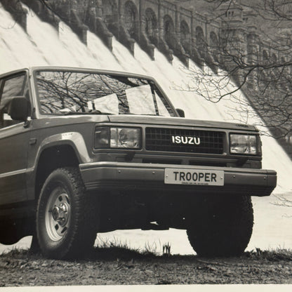 Isuzu Trooper Citation LWB Factory Press Photo Photograph Vintage 1989