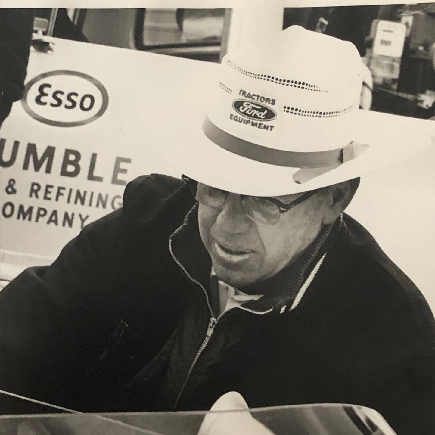 Mario Andretti Indianapolis Indy 500 Racing Photo Clint Brawner Mechanic 1967