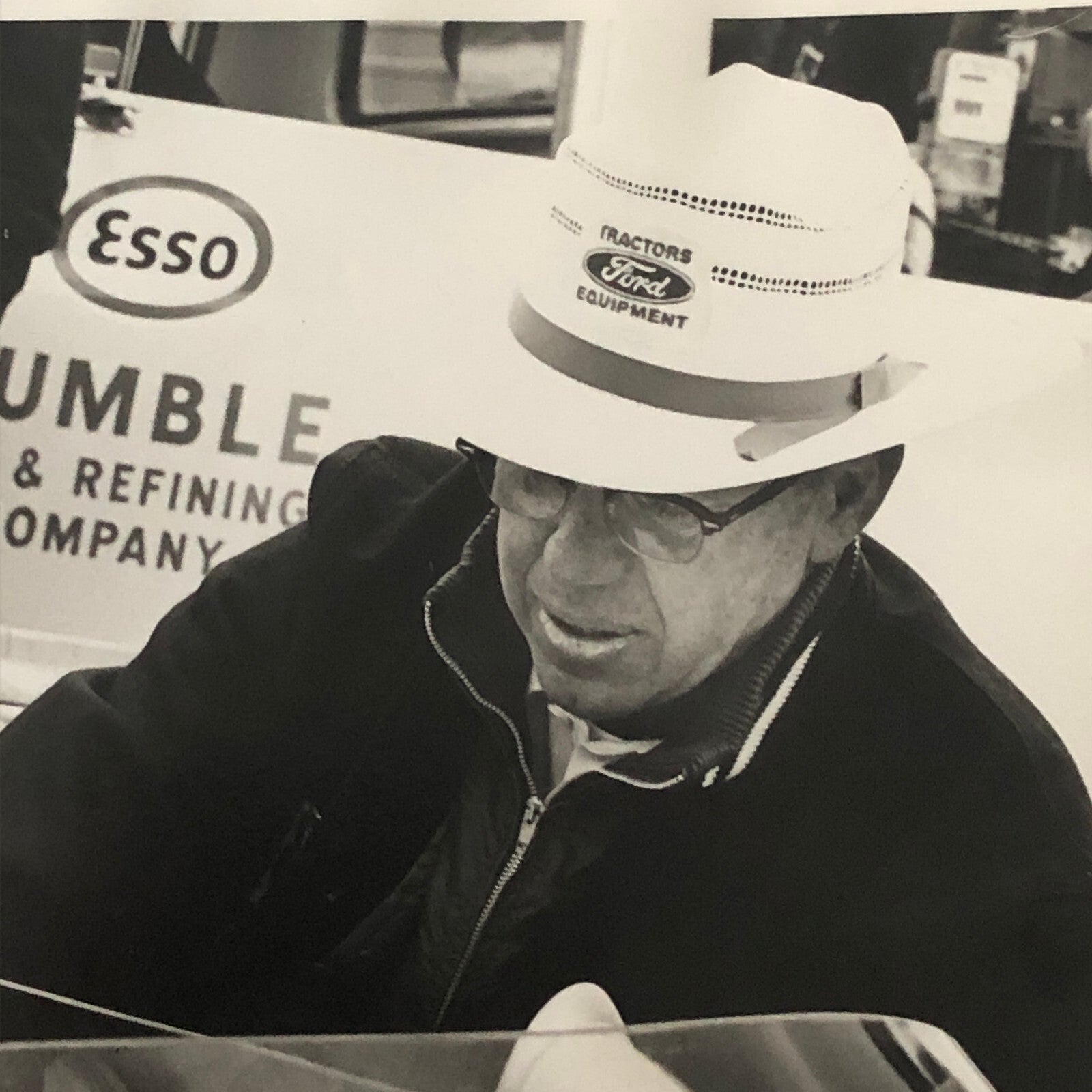 Mario Andretti Indianapolis Indy 500 Racing Photo Clint Brawner Mechanic 1967