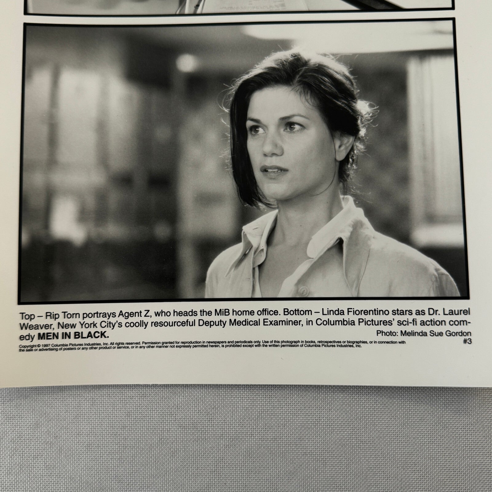 Men in Black Movie Film Press Photo Photograph Rip Torn Linda Fiorentino