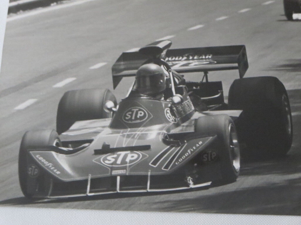 Vintage 1973 Spanish Grand Prix Photograph Photo - Henri Pescarolo Graham Hill 
