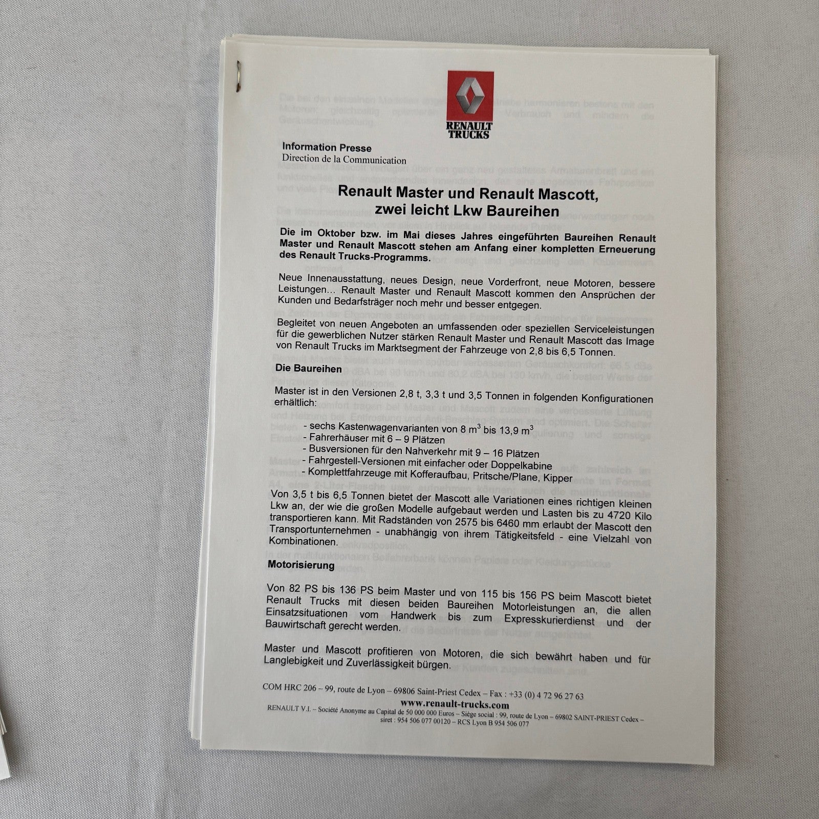 2004 Renault Commercial Truck Press Kit with Photo CD GERMAN