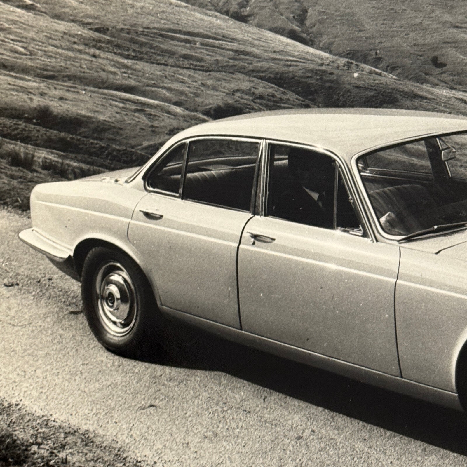 Daimler Sovereign Saloon Car Factory Press Photo Photograph Jaguar Sovereign