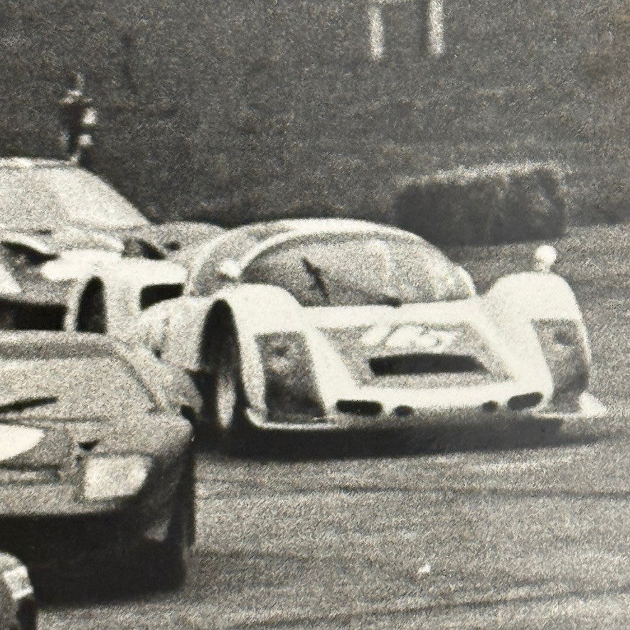 Vintage Racing Photo Ford GT40 Porsche