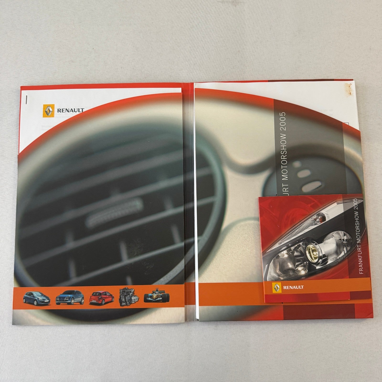 2005 Renault Car Press Kit Clio Sport Concept Egeus Twingo Scenic Megane GERMAN