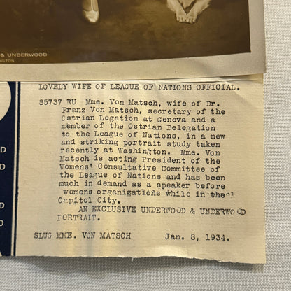 1934 Press Photo Photograph Wife of League of Nations Official with Dog