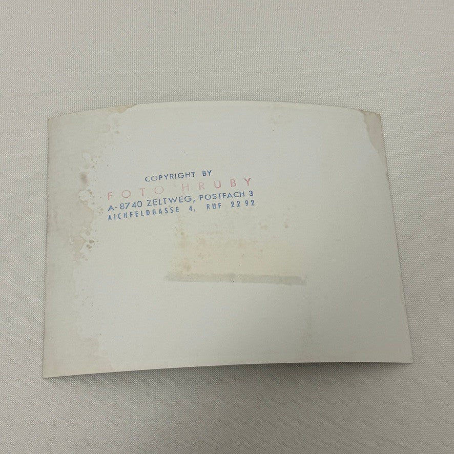 Vintage Racing Photo Ford GT40 Porsche