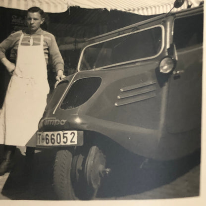 Vintage Photo Photograph Men with 3 Wheel Delivery Car Butcher Shop Tag AL22SM2