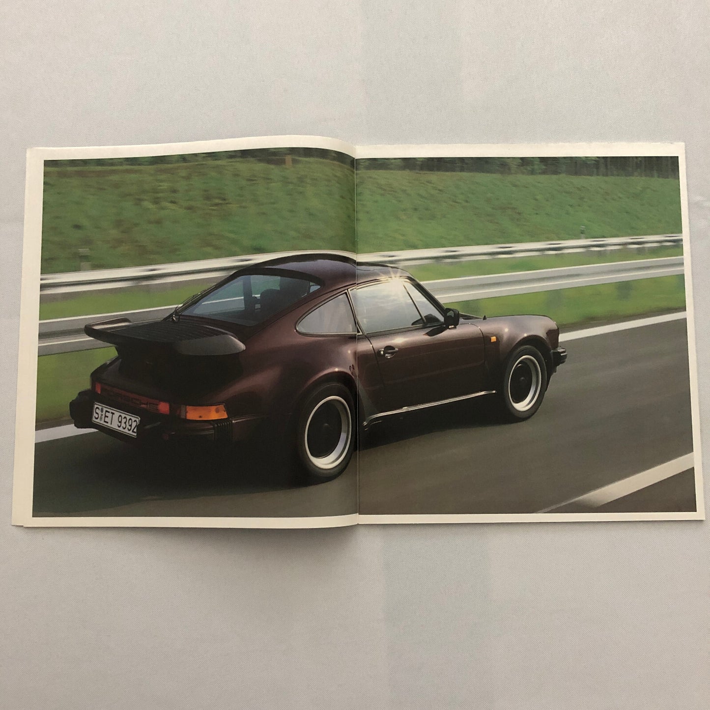 1983 Porsche 911 SC and 911 Turbo Sales Brochure Catalog Prospekt GERMAN TEXT