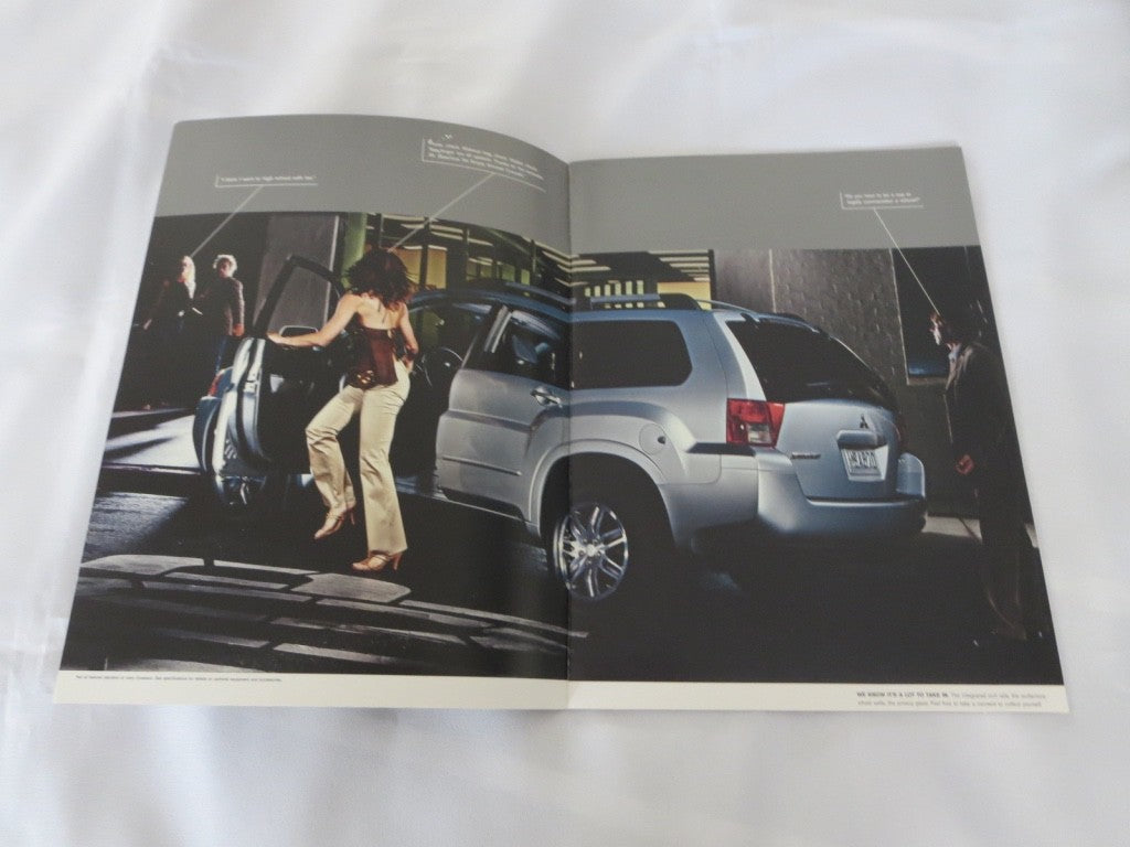 2004 Mitsubishi Endeavor Sales Brochure Catalog 