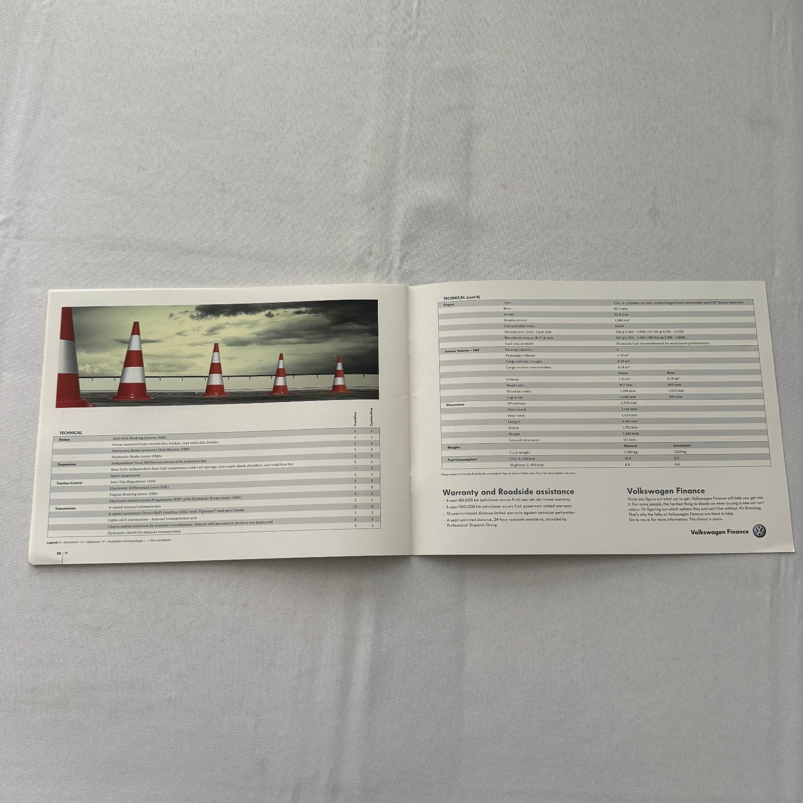 2009 Volkswagen VW Eos Convertible Roadster Sales Brochure Catalog Canadian