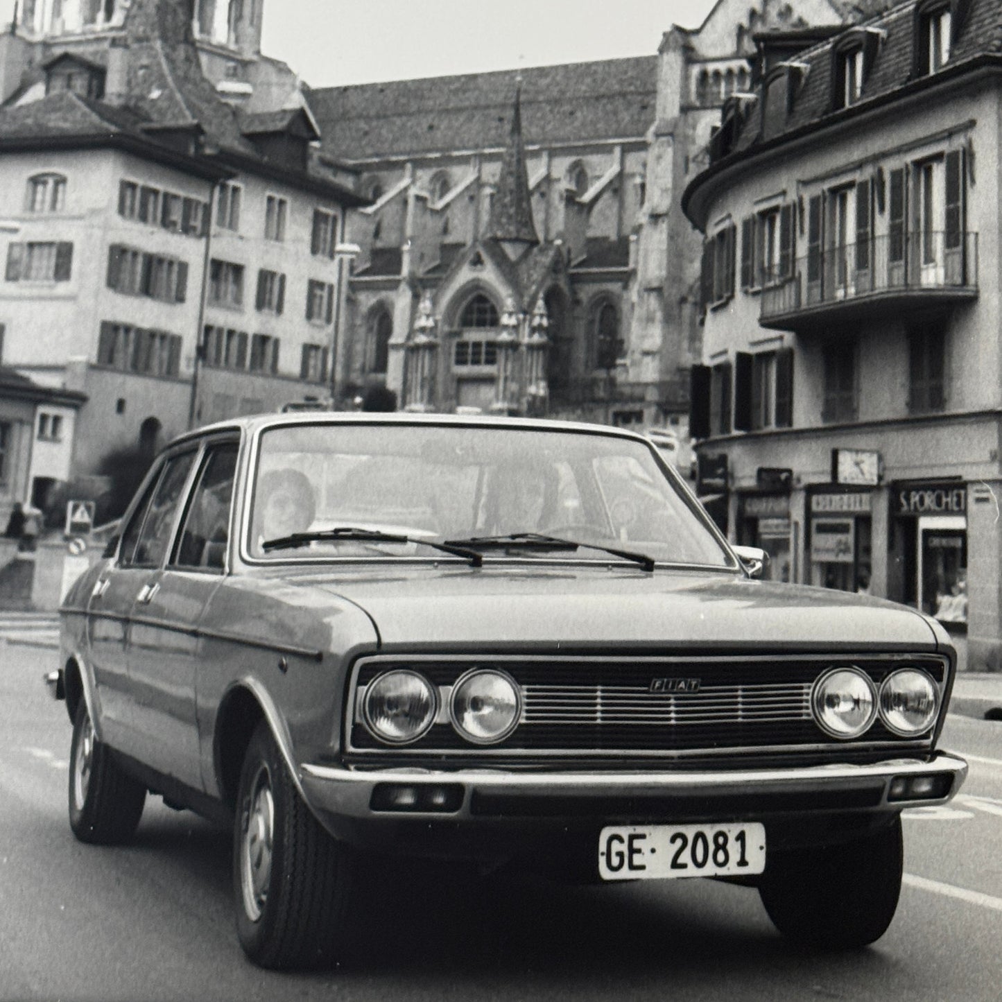 Fiat 132 GLS Car Factory Press Photo Photograph Print Vintage