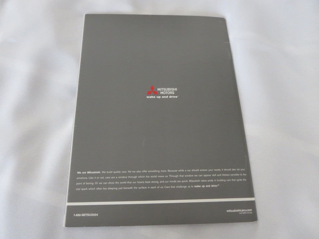 2004 Mitsubishi Endeavor Sales Brochure Catalog 