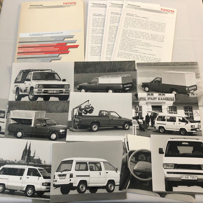 1989 Toyota Truck Press Kit with Photos Liteace Hiace Hilux Model F GERMAN Text