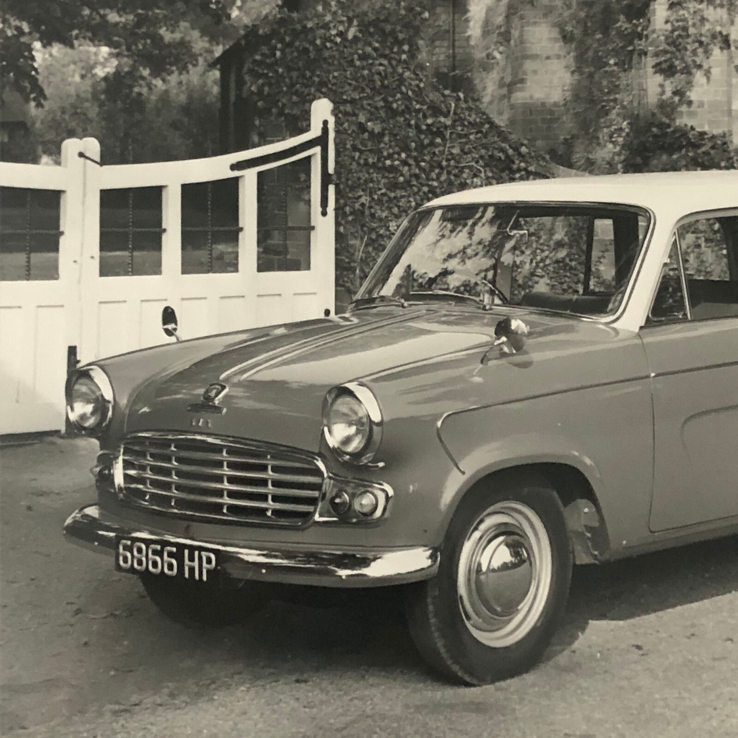 1961 Standard Vanguard Luxury Six Estate Car Factory Press Photo Photograph