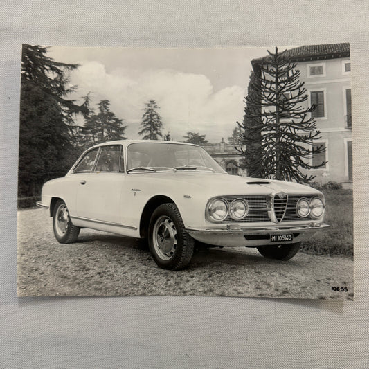 Alfa Romeo 2000 Sprint Car Photo Photograph Print VIntage