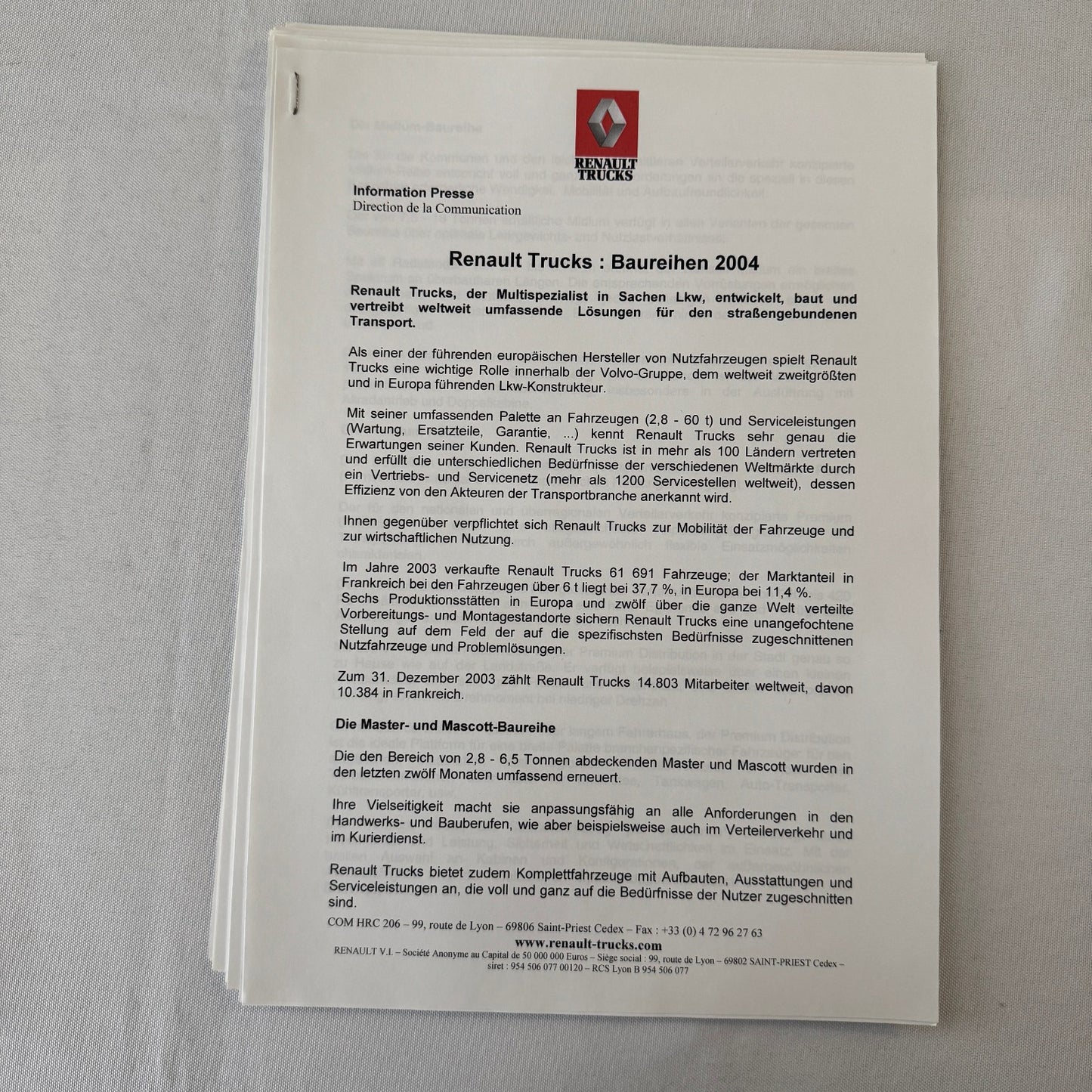 2004 Renault Commercial Truck Press Kit with Photo CD GERMAN