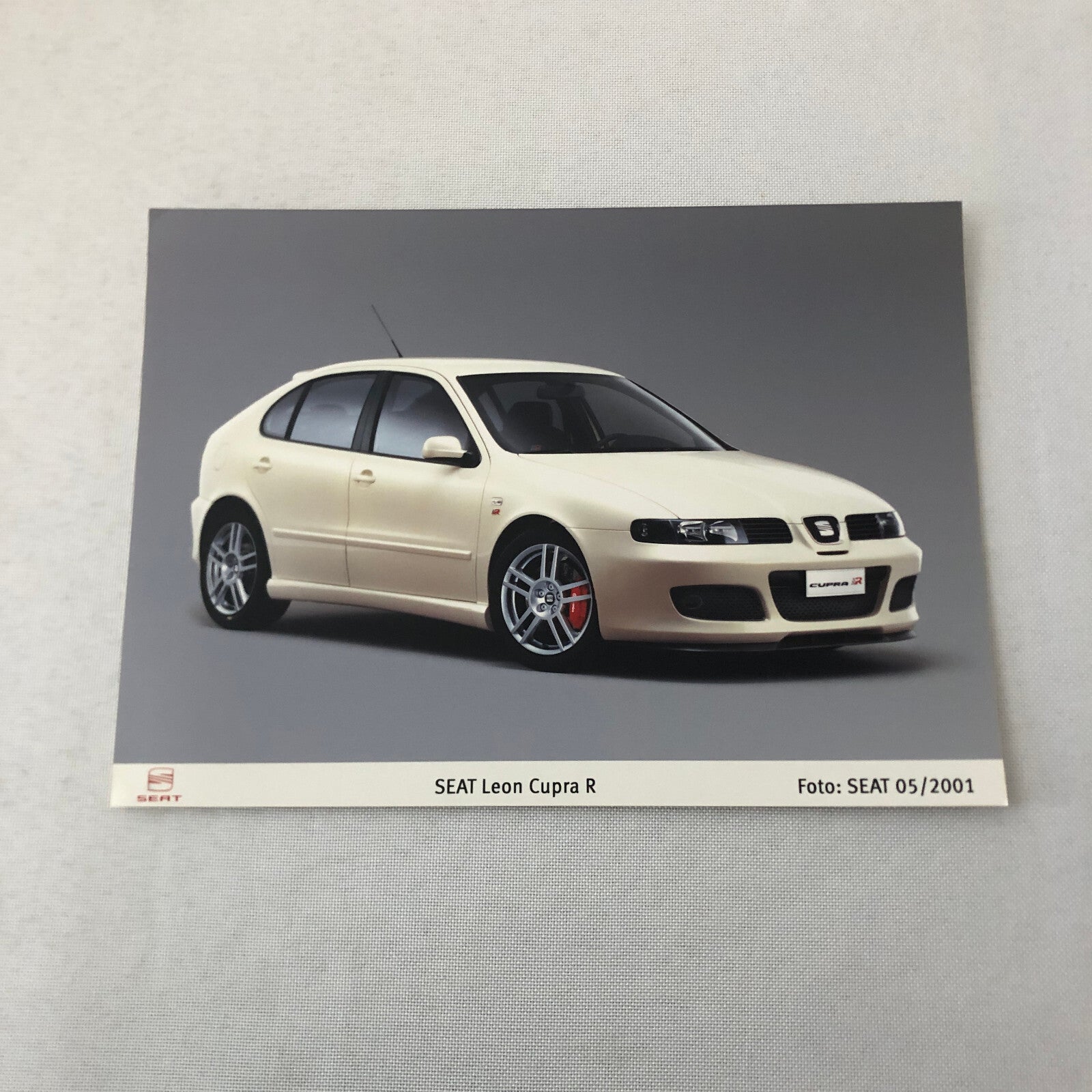 SEAT Leon Cupra R Car Factory Press Photo Photograph Print