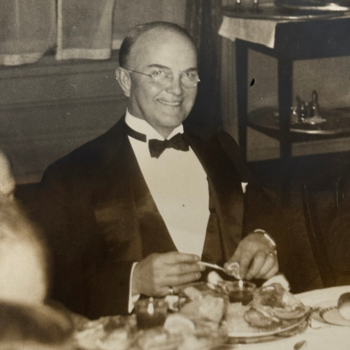 Vice President John N Garner Likes Raw Oysters Press Photo Photograph 1933