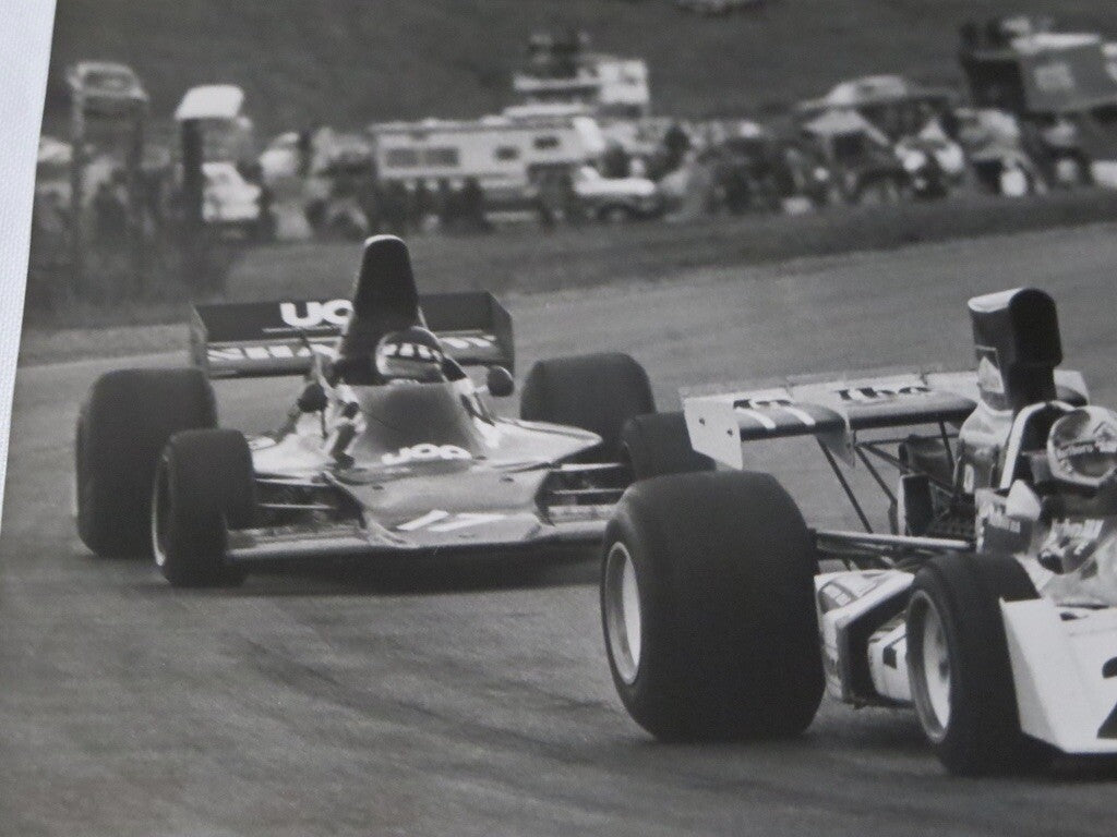 Vintage Canadian Grand Prix Racing Photograph Photo Jackie Oliver UOP Shadow +