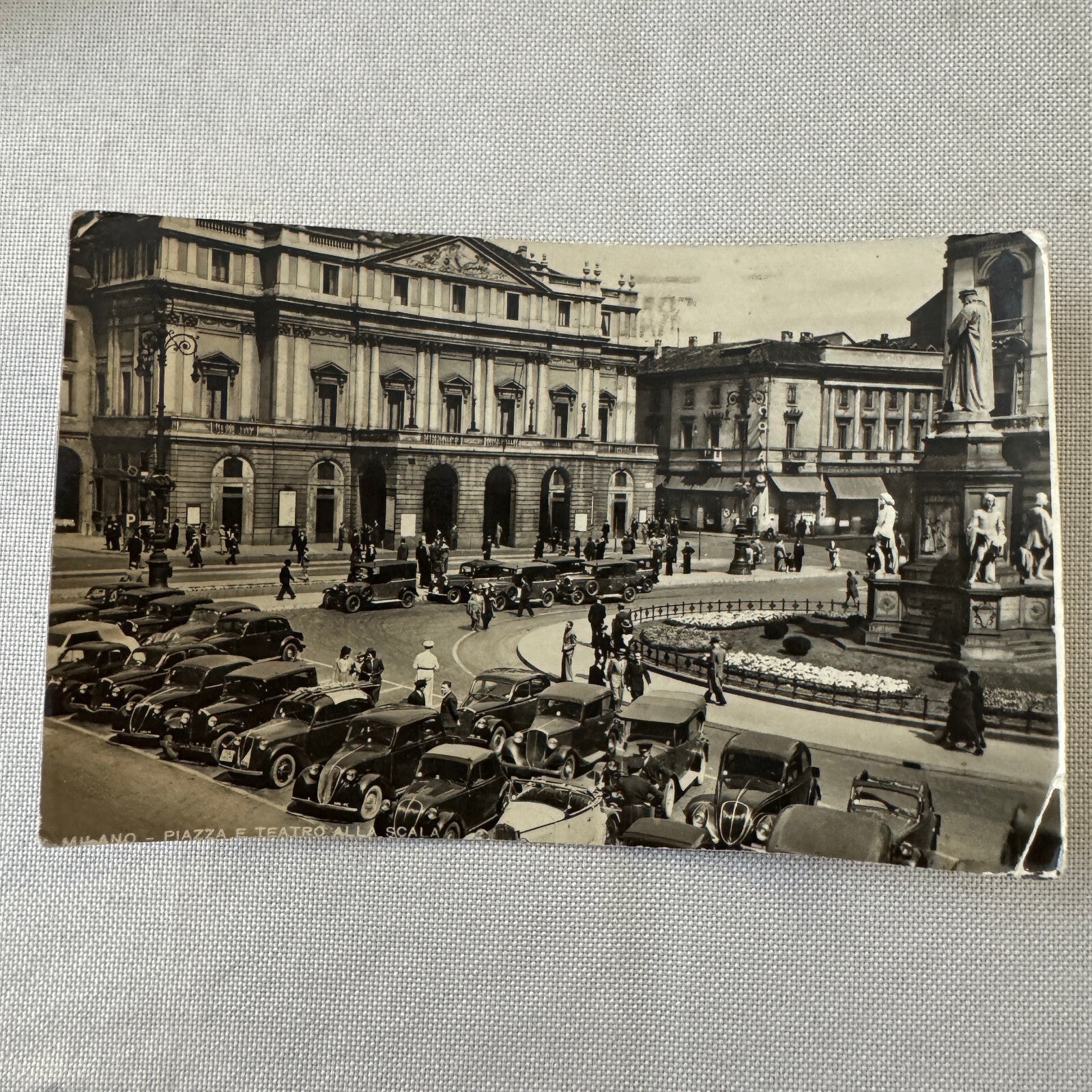 Vintage Italian Postcard Post Card Piazza E Teatro Alla Scala Cars Automobile